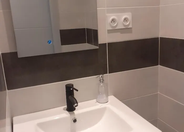 Le Petit Doue Lägenhet Saint-Malo-du-Bois